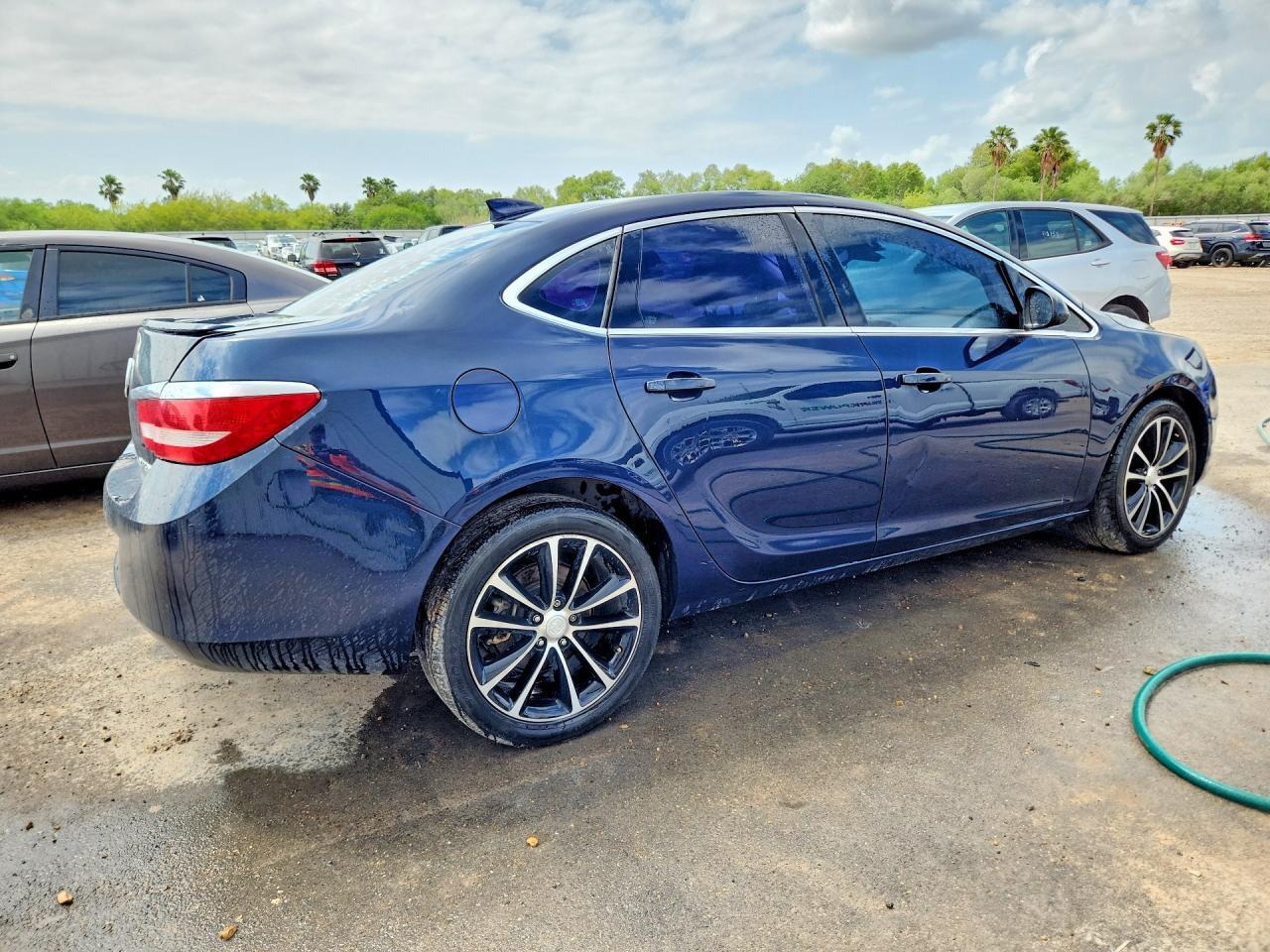 2016 Buick Verano Sport Touring - Фото 3