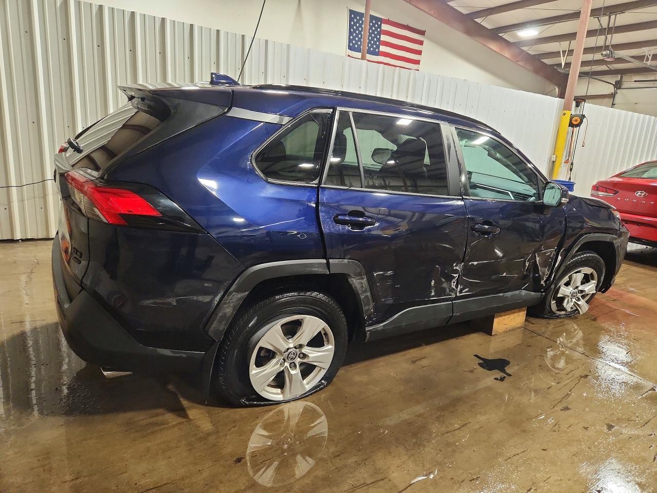 2021 Toyota Rav4 Xle - Image 3