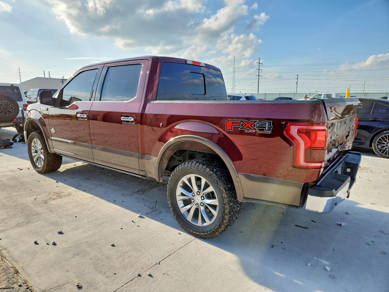2015 Ford F150 Supercrew - Фото 2