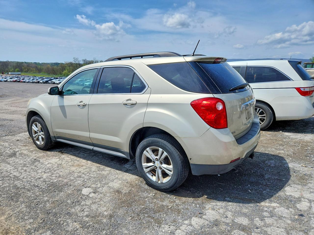 2014 Chevrolet Equinox Lt - Image 2
