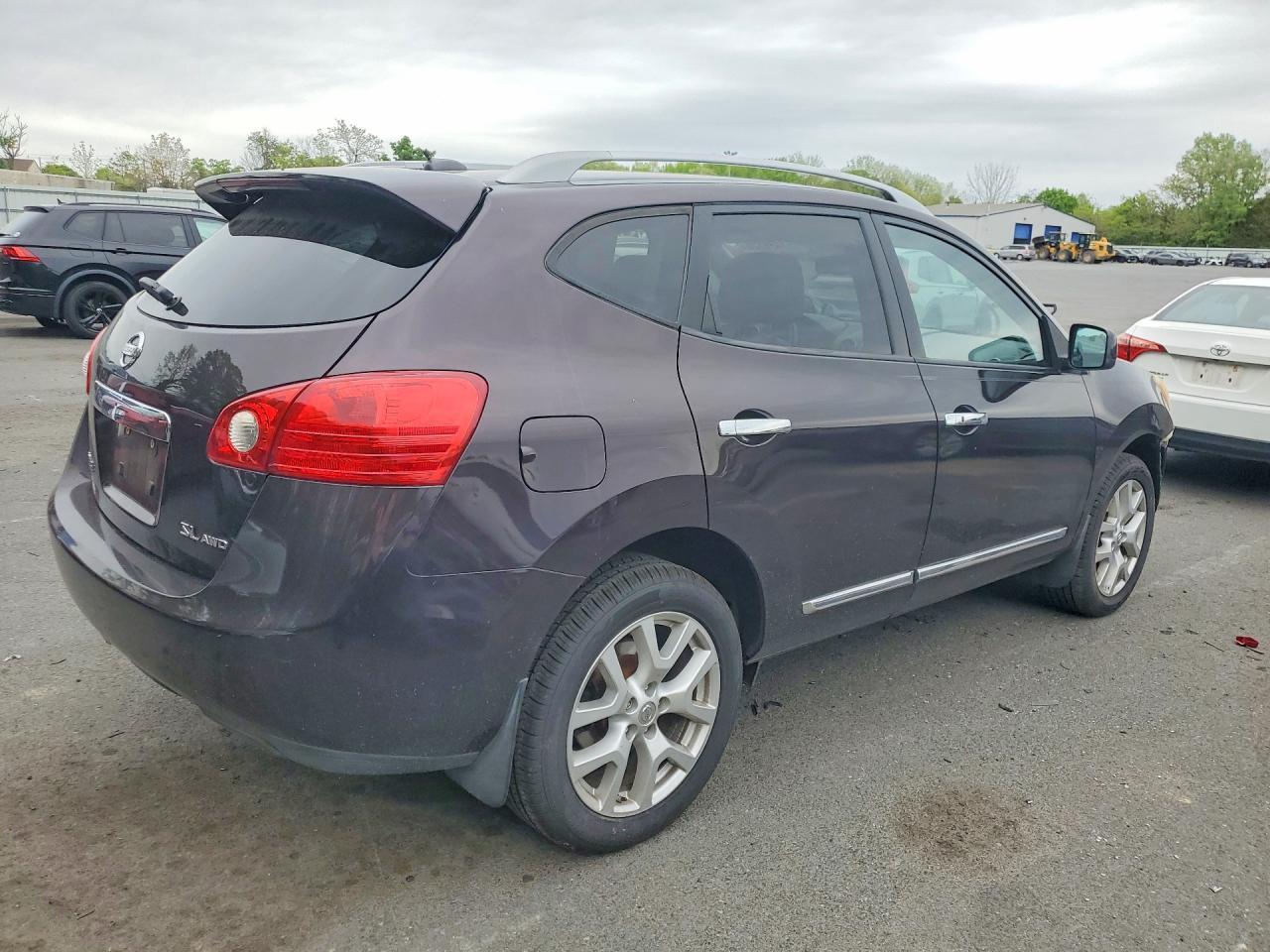 2011 Nissan Rogue S - Фото 3