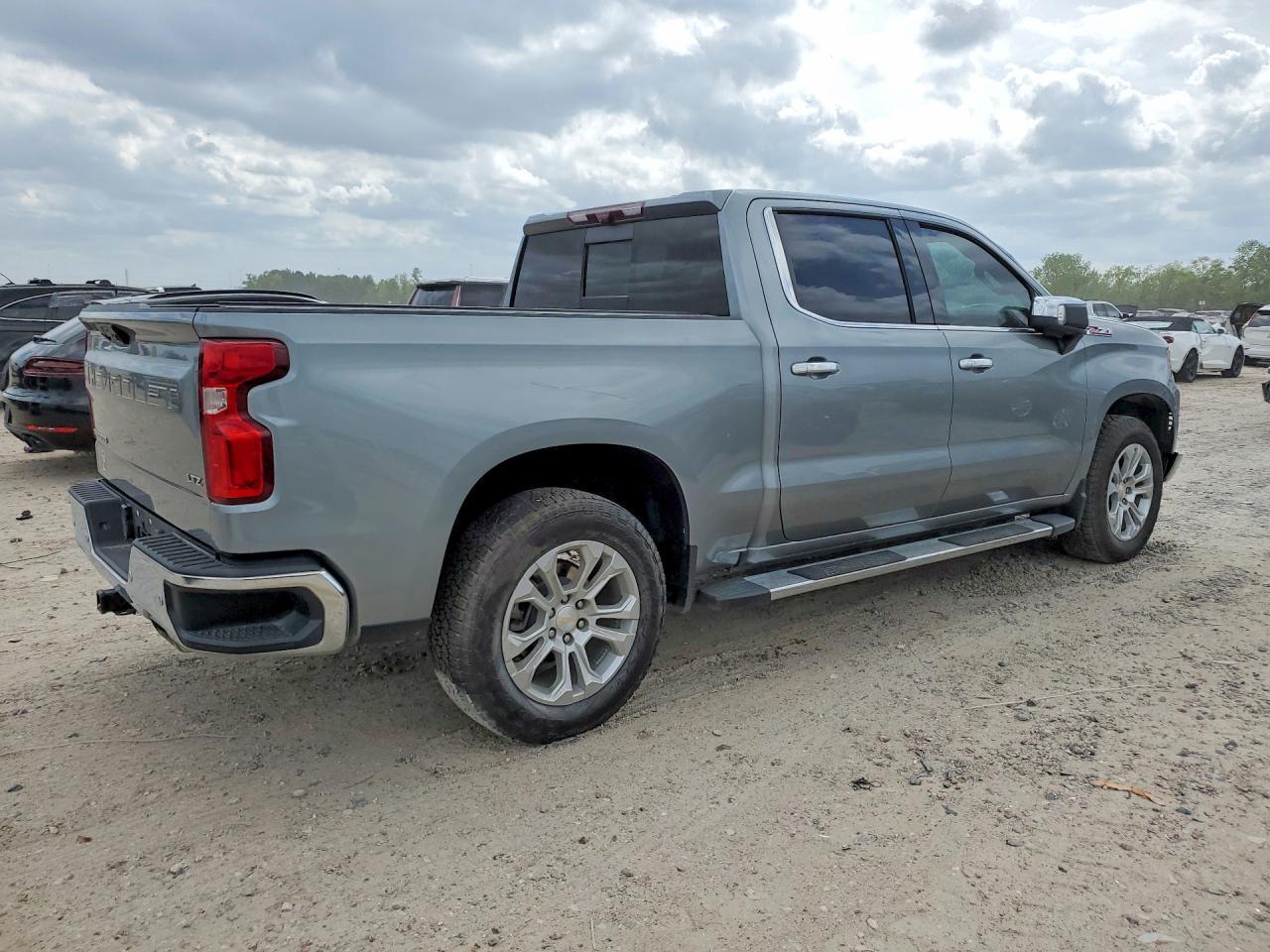 2023 Chevrolet Silverado K1500 Ltz - Image 3