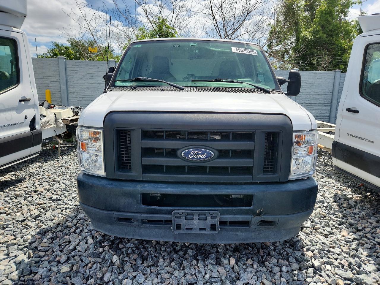 2023 Ford E350 Flatbed Truck - Фото 5