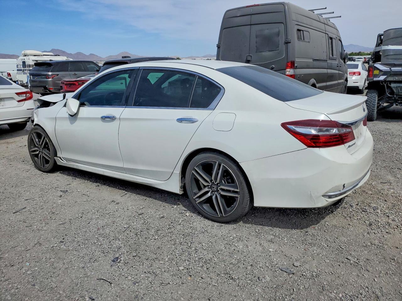 2017 Honda Accord Sport Special Edition - Фото 2