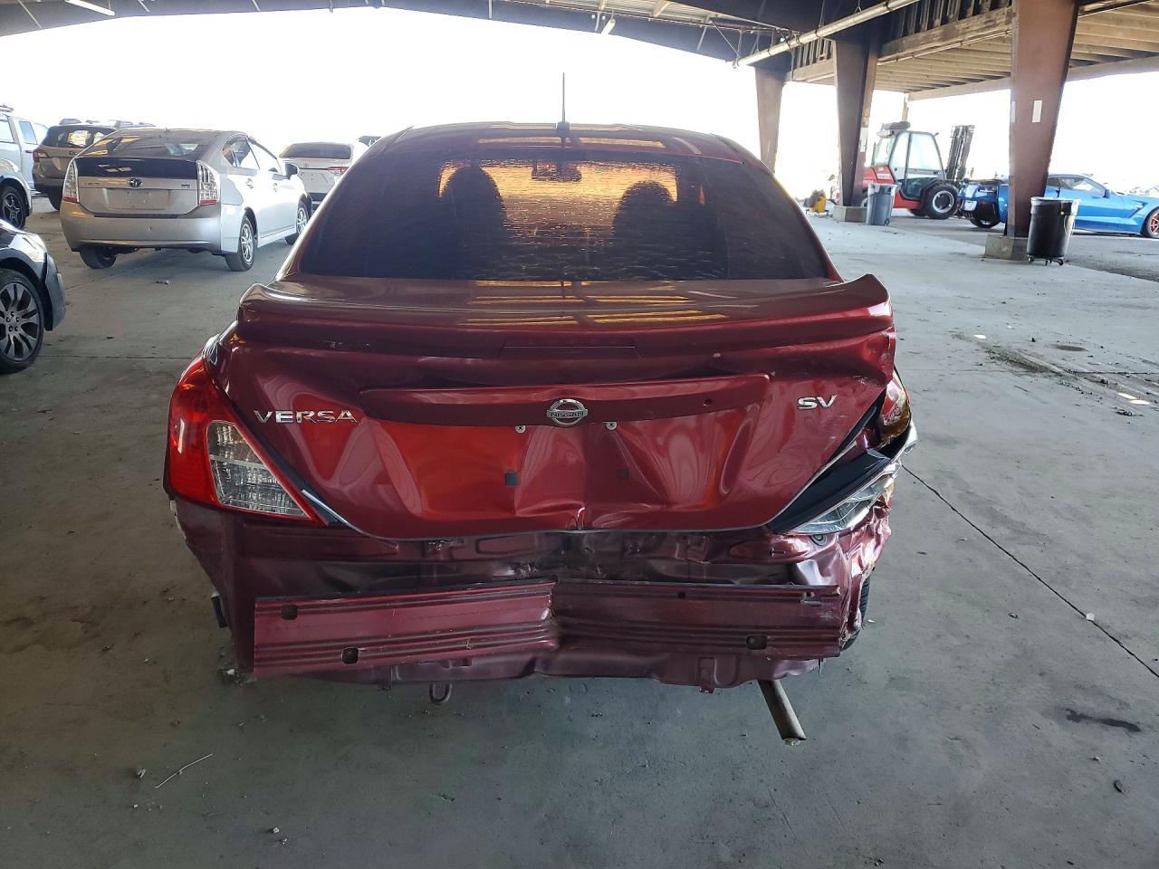 2018 Nissan Versa Sv - Фото 6