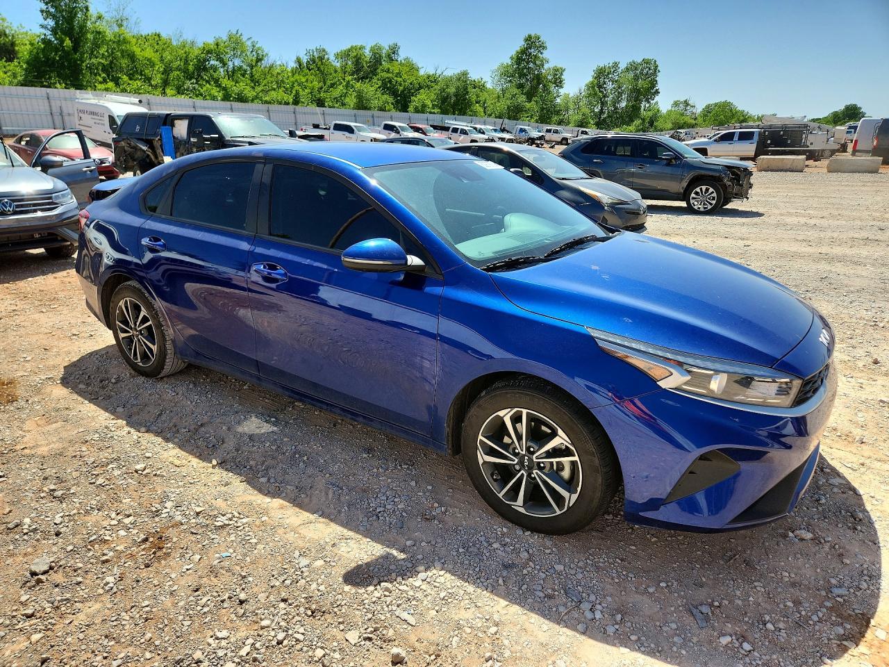 2024 Kia Forte Lxs - Фото 4