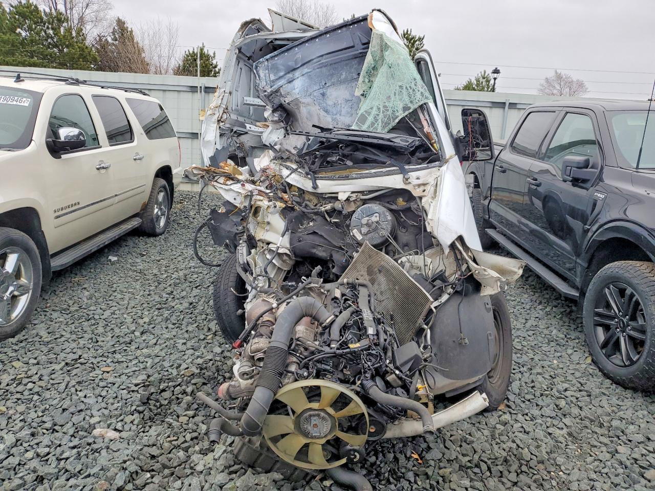 2016 Mercedes Benz Sprinter 2500 Utility / Service Van - Image 5