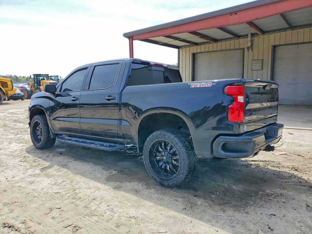 2019 Chevrolet Silverado K1500 Lt Trail Boss - Фото 2