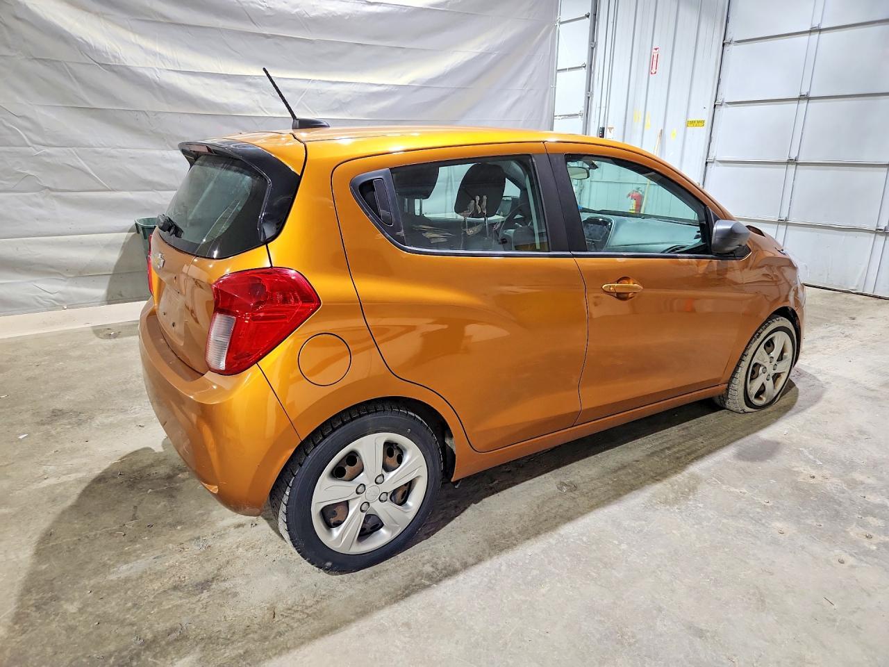 2019 Chevrolet Spark Ls - Фото 3