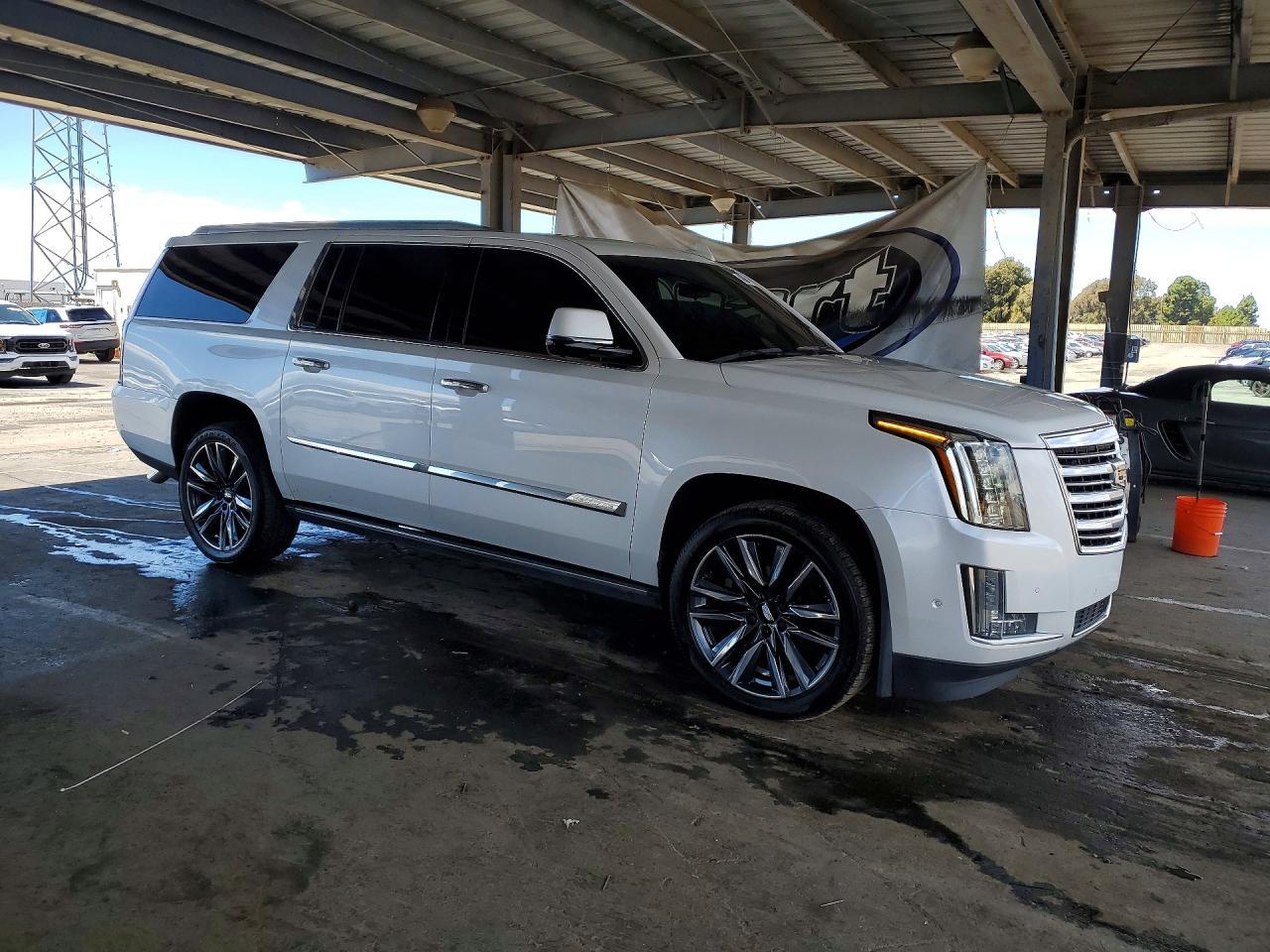2017 Cadillac Escalade Esv Platinum - Фото 4