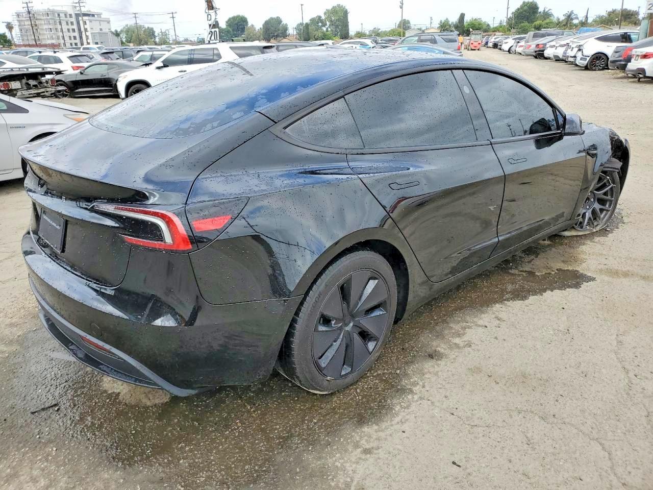 2024 Tesla Model 3 - Image 3