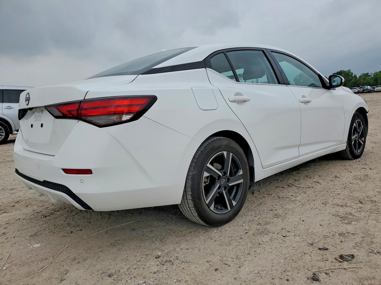 2025 Nissan Sentra Sv - Фото 3