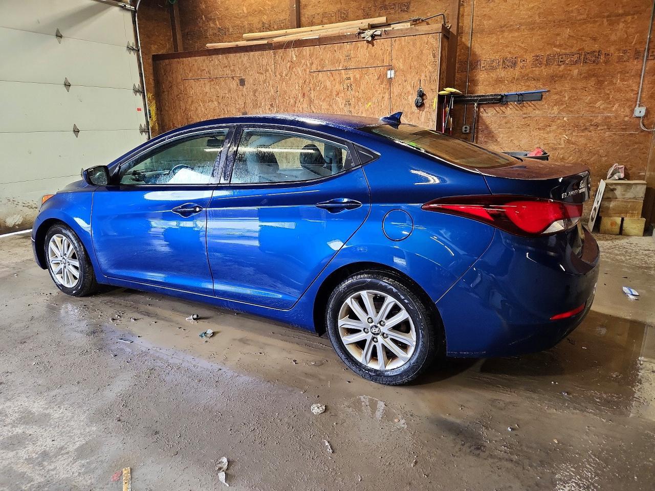 2015 Hyundai Elantra Se - Image 2