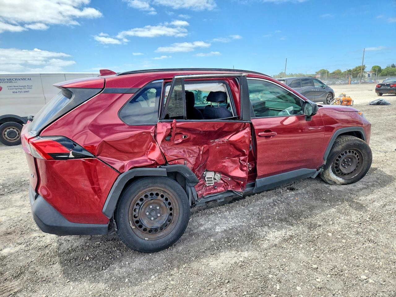 2019 Toyota Rav4 Le - Image 3