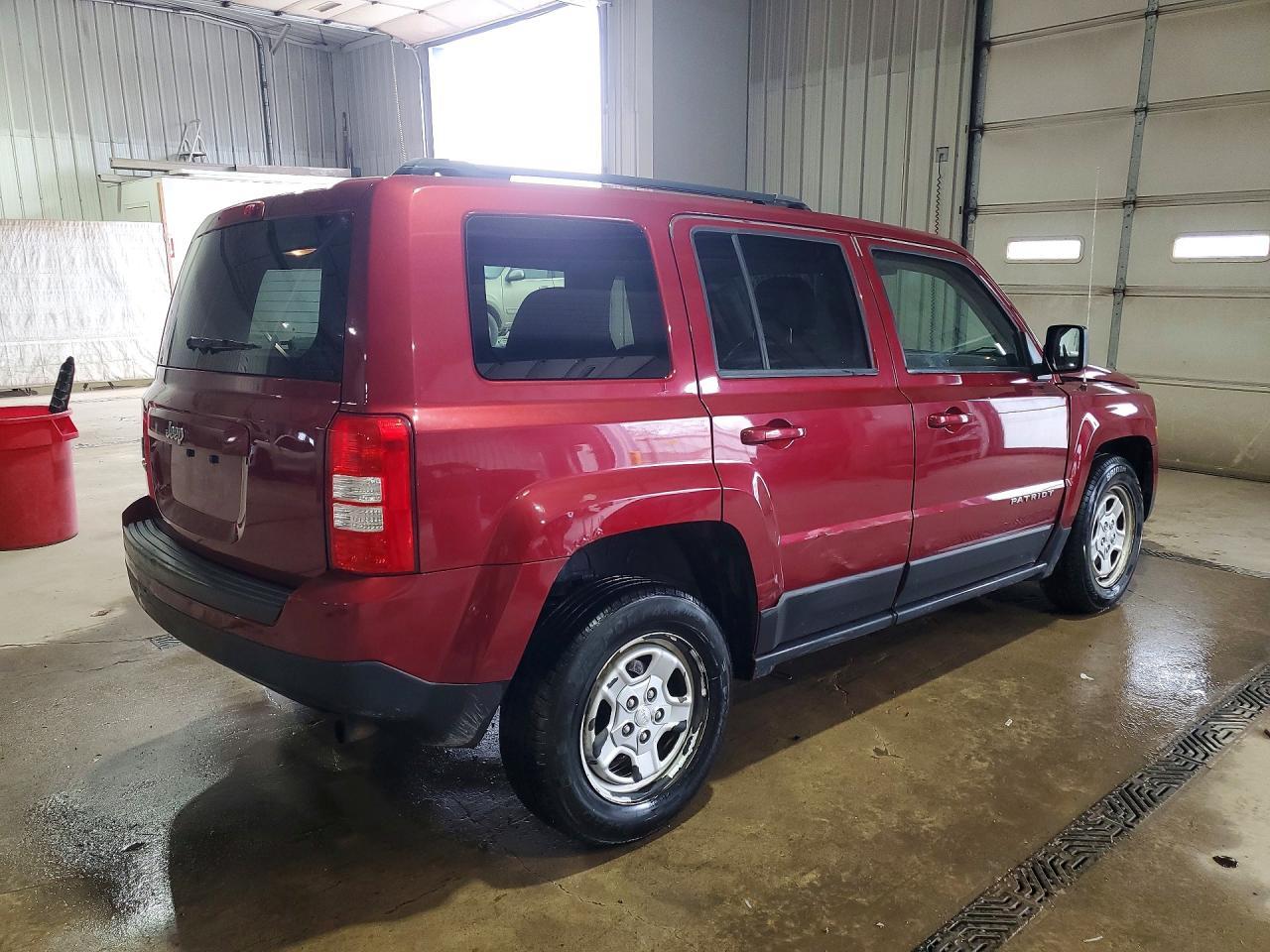 2016 Jeep Patriot Sport - Фото 3