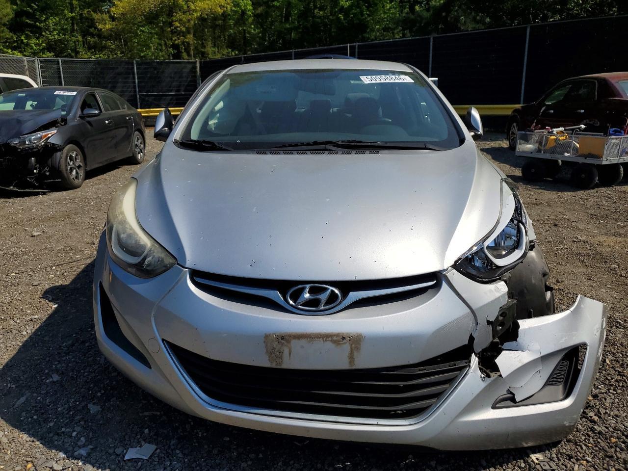 2016 Hyundai Elantra Se - Фото 5