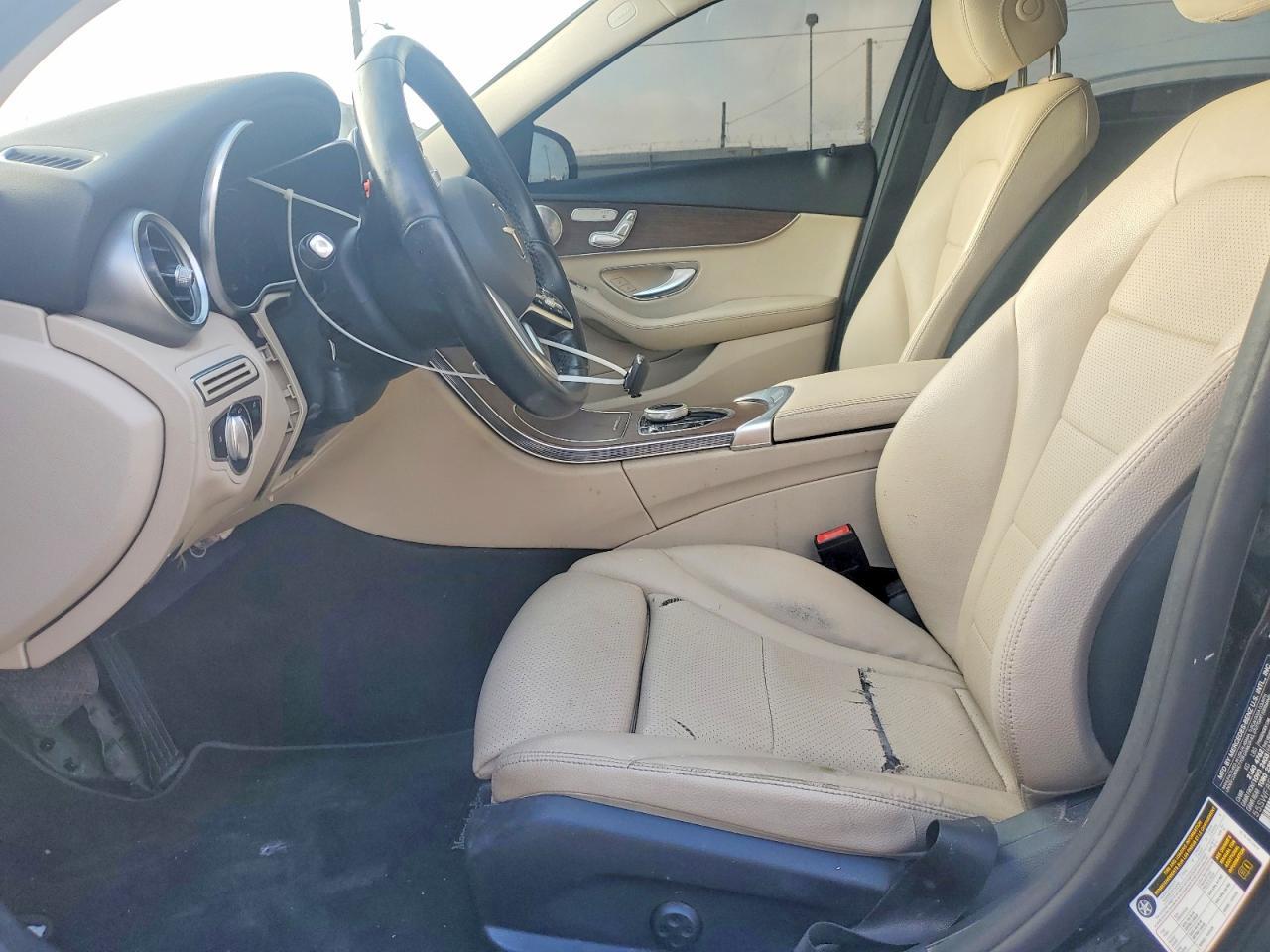 2019 Mercedes-Benz C 300 4Matic - Image 6