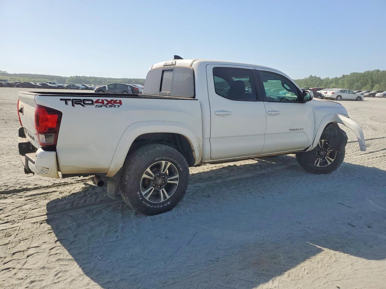 2019 Toyota Tacoma Trd Sport - Image 3