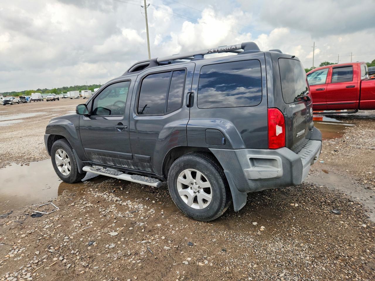 2009 Nissan Xterra X - Фото 2