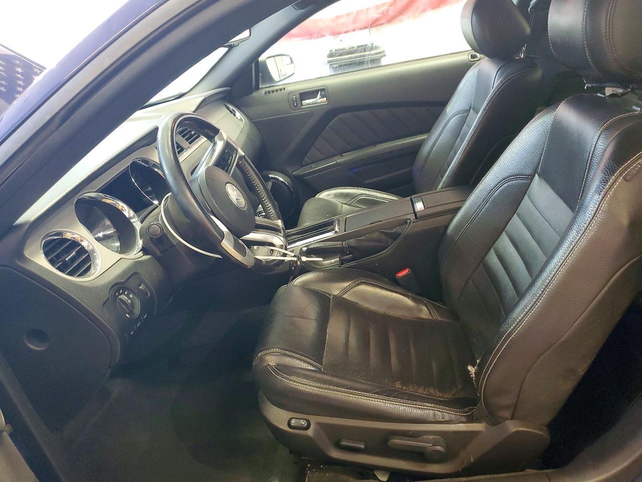 2012 Ford Mustang - Image 7