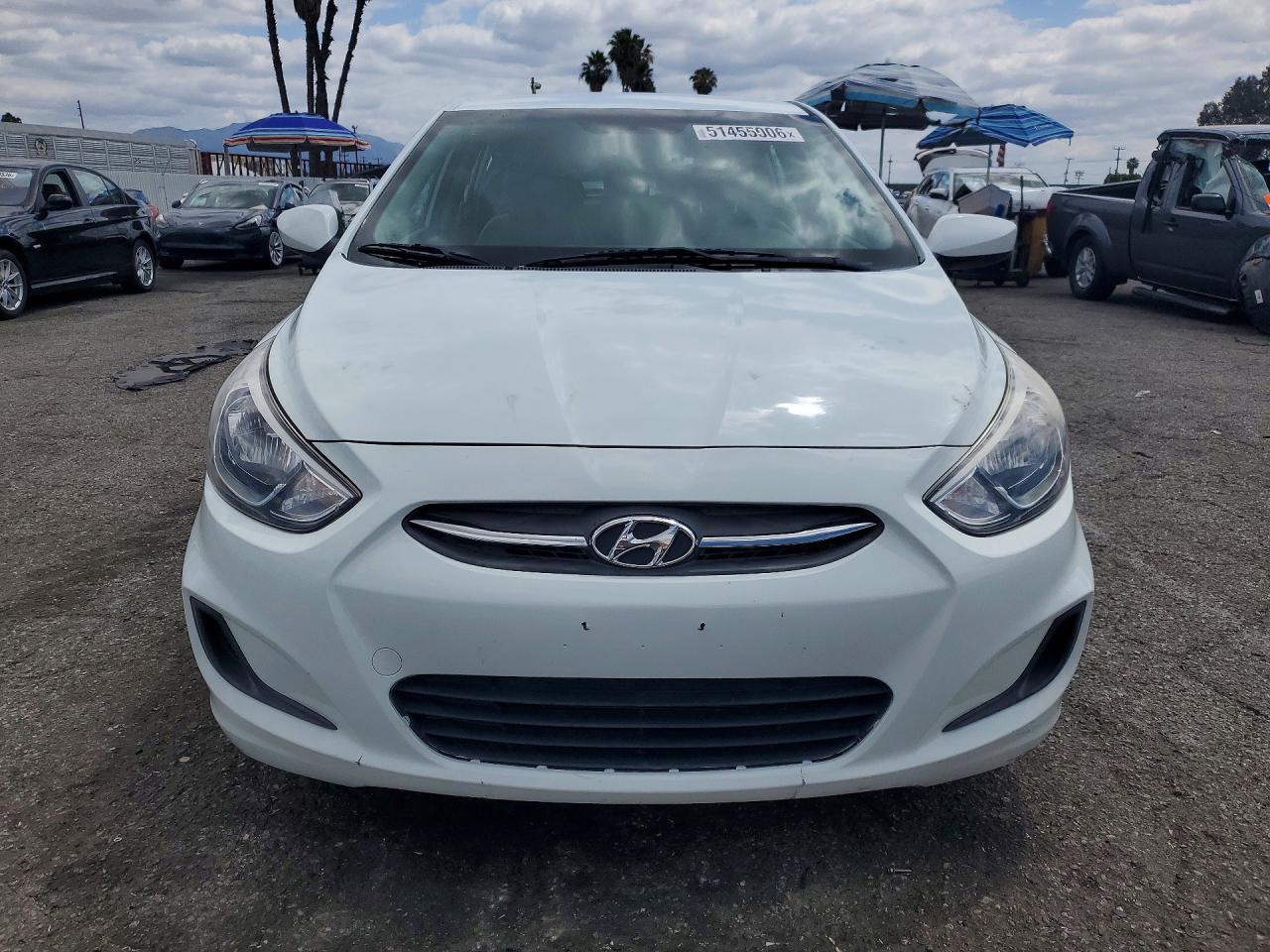 2016 Hyundai Accent Se - Фото 5