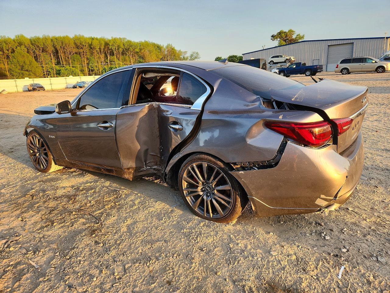 2018 Infiniti Q50 Red Sport 400 - Фото 2