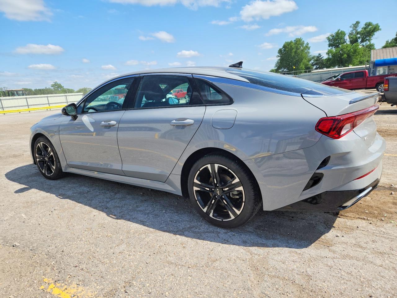 2024 Kia K5 Gt Line - Image 2