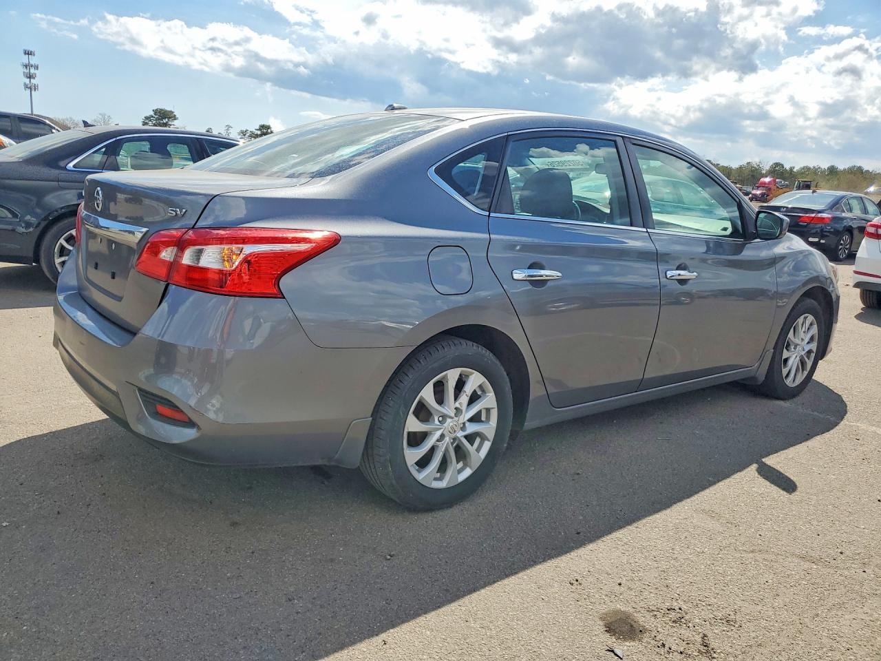 2019 Nissan Sentra Sv - Image 3