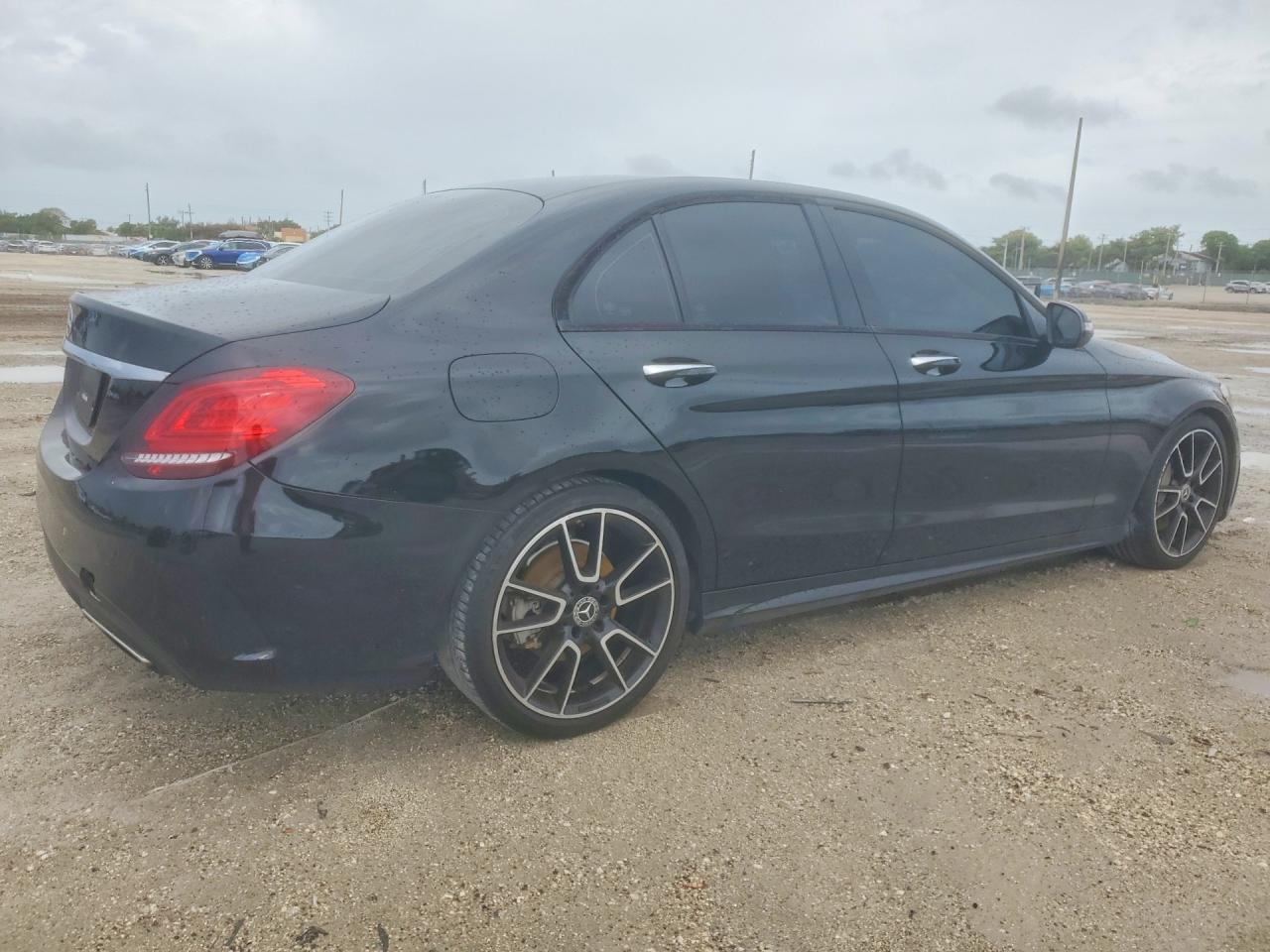 2019 Mercedes-Benz C 300 - Фото 3