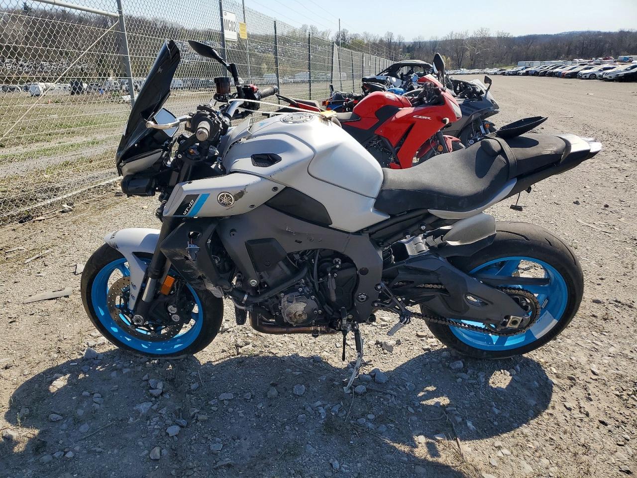 2025 Yamaha Mtn1000 - Фото 3