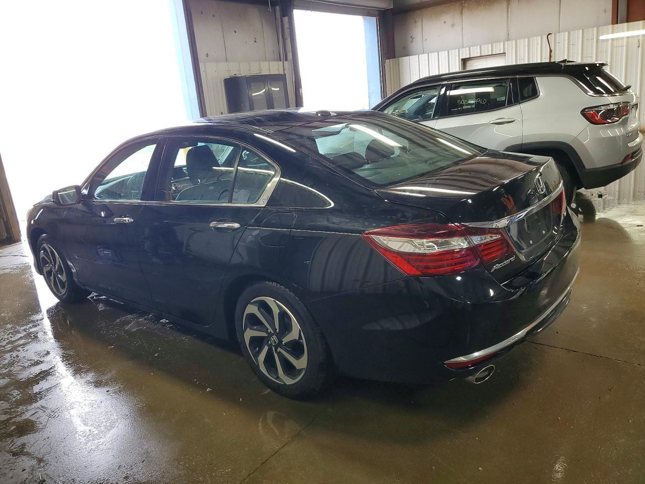 2016 Honda Accord Exl - Image 2