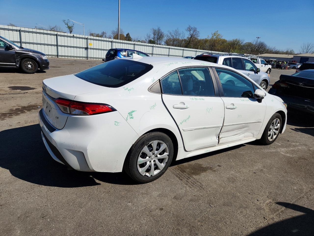 2020 Toyota Corolla Le - Фото 3