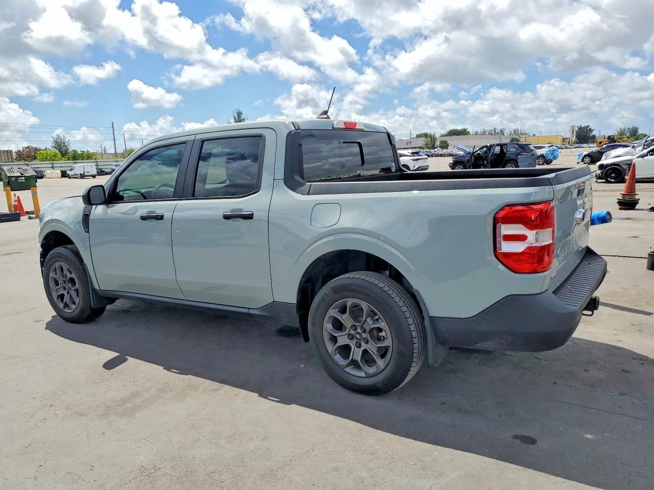 2022 Ford Maverick Fwd 4C Hybrid Crew Cab 2.5L Xl - Image 2