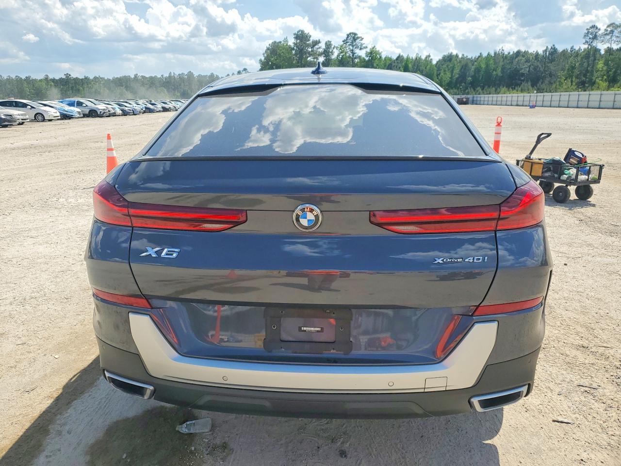 2022 BMW X6 xDrive40I - Image 6