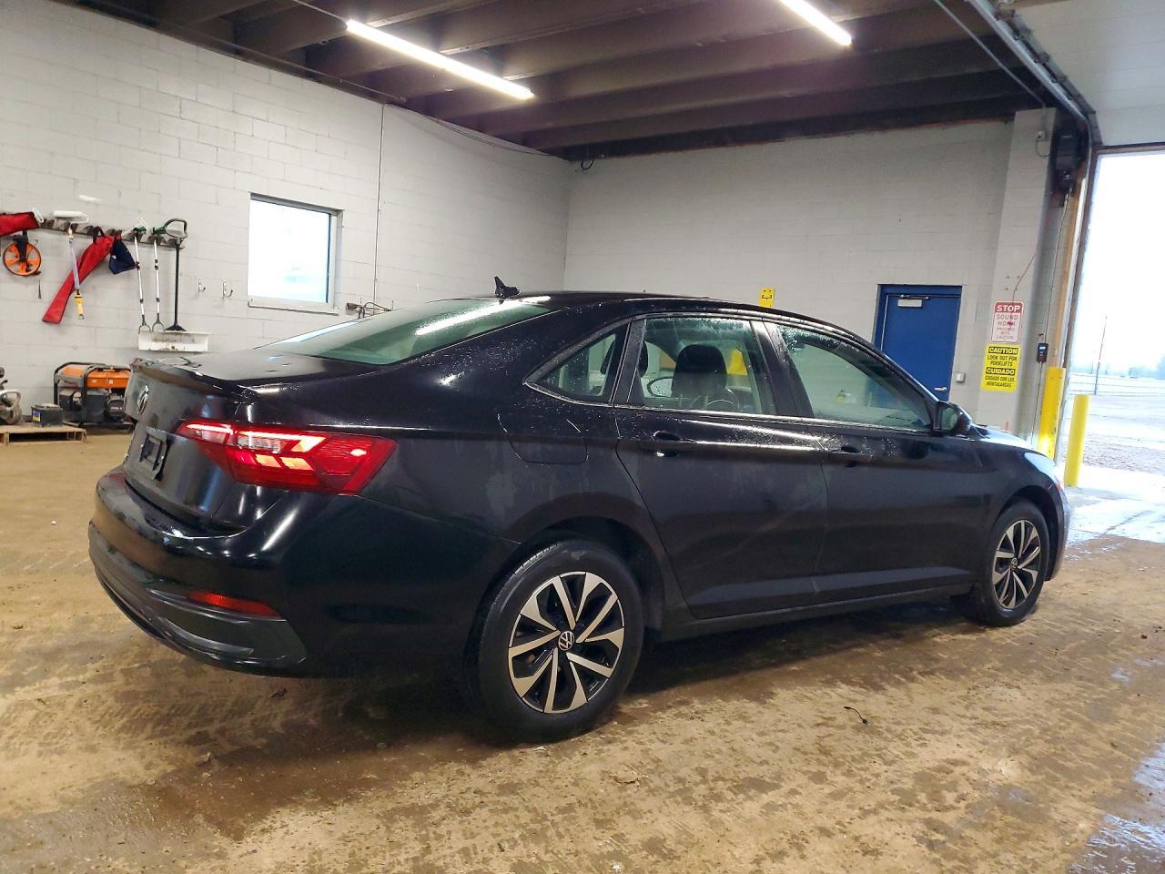 2024 Volkswagen Jetta S - Фото 3