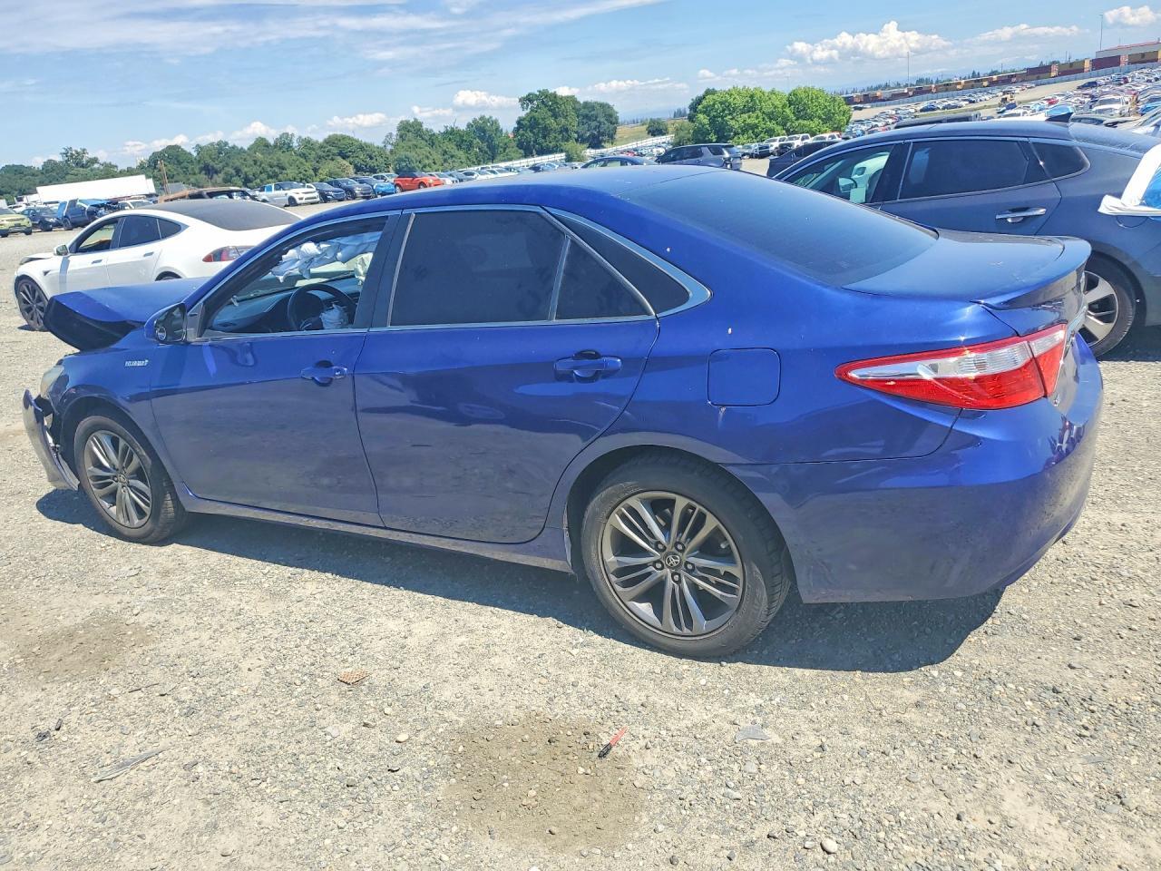 2016 Toyota Camry Hybrid Se - Фото 2