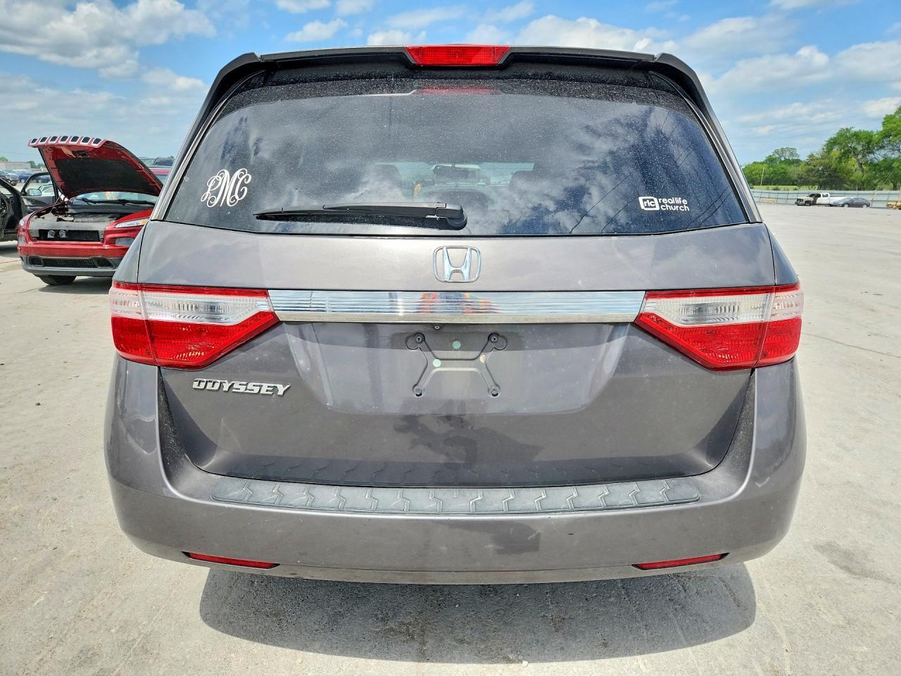 2013 Honda Odyssey Exl - Image 6