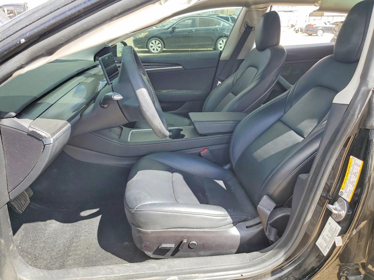 2023 Tesla Model 3 - Фото 7