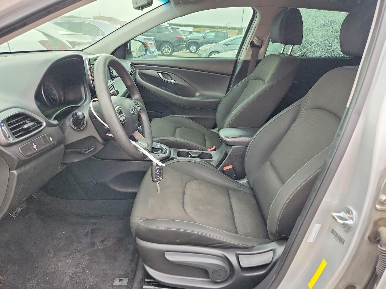 2018 Hyundai Elantra Gt Base - Фото 7