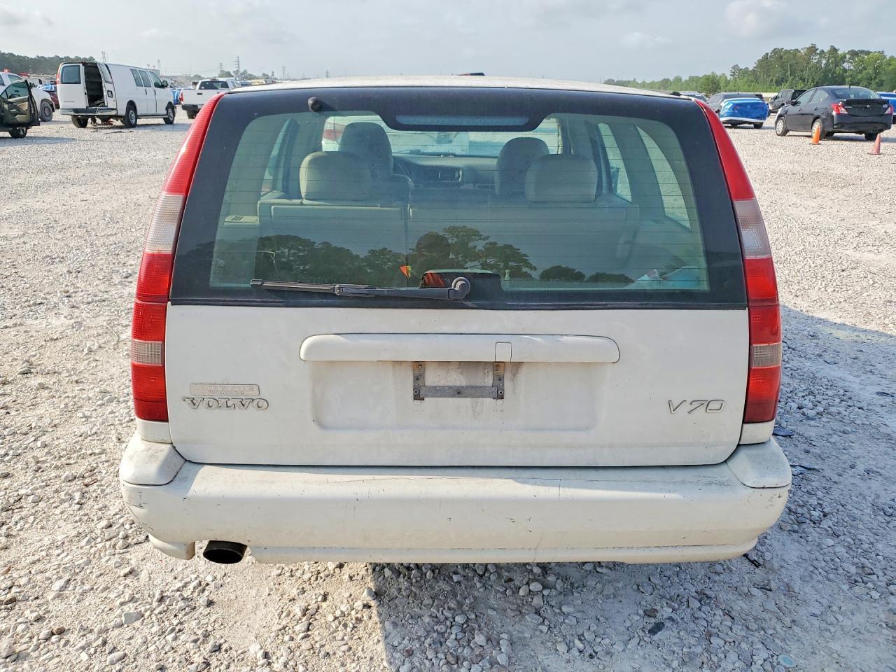 1999 Volvo V70 - Фото 6