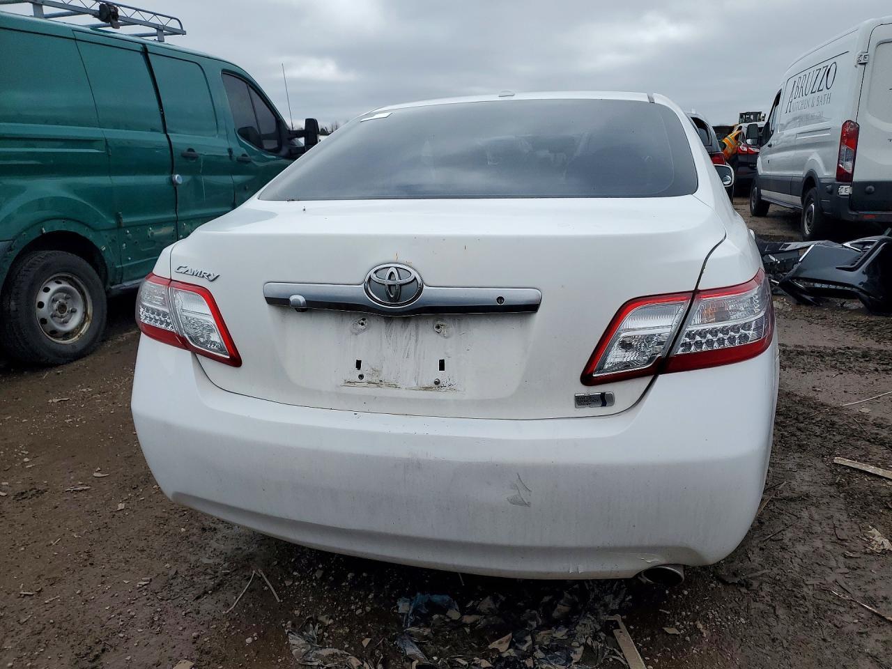 2011 Toyota Camry Hybrid Base - Фото 6