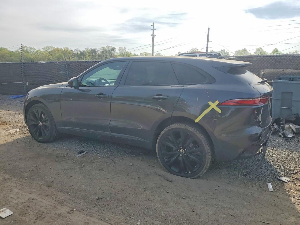 2025 Jaguar F-Pace R-Dynamic S - Image 2