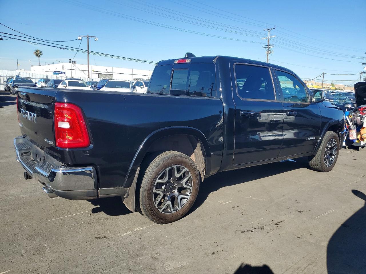 2025 Ram 1500 Laramie - Image 3