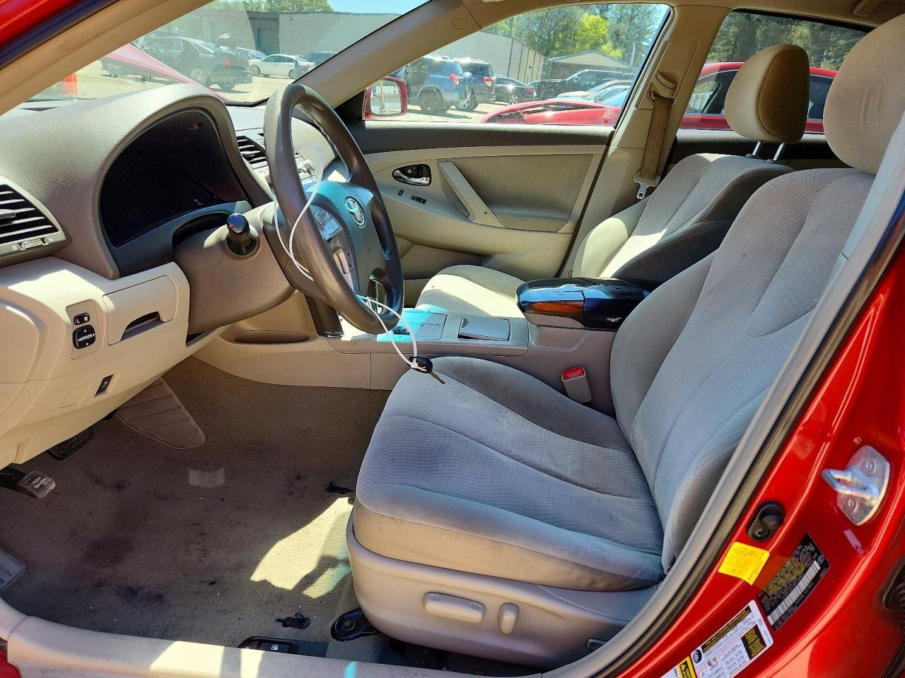 2011 Toyota Camry Le - Фото 7