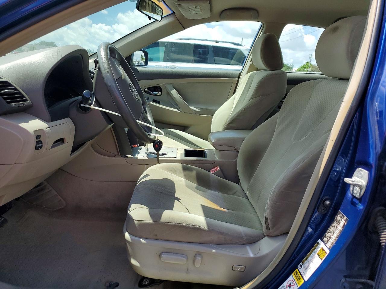2008 Toyota Camry Le - Image 7