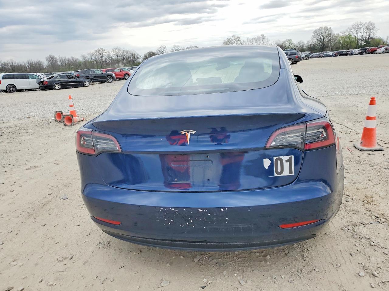 2019 Tesla Model 3 - Фото 6