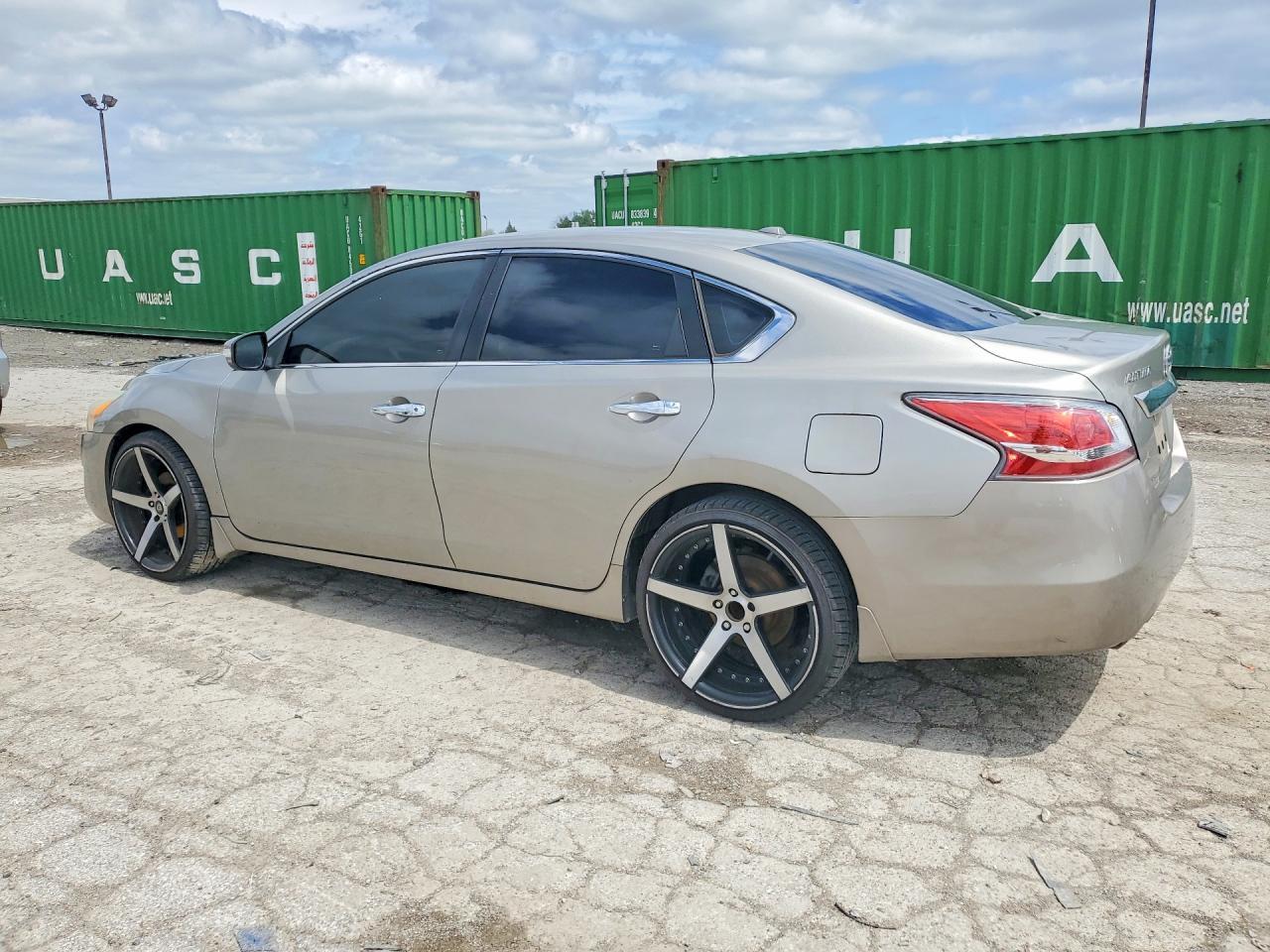 2015 Nissan Altima 2.5 Sv - Image 2