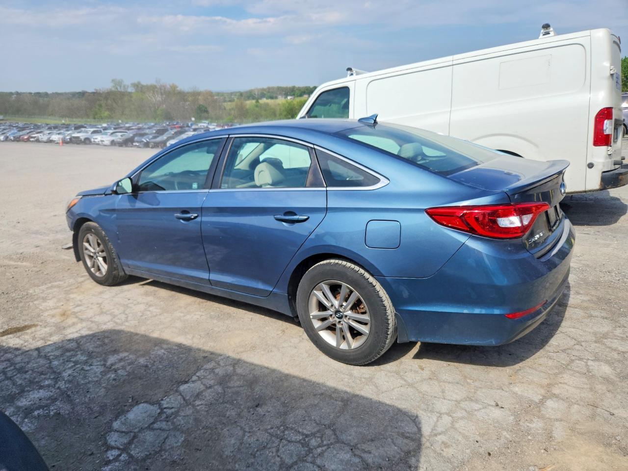 2016 Hyundai Sonata Se - Фото 2