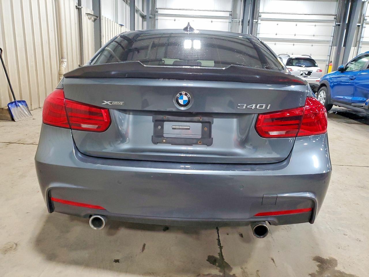 2016 BMW 340 Xi - Фото 6