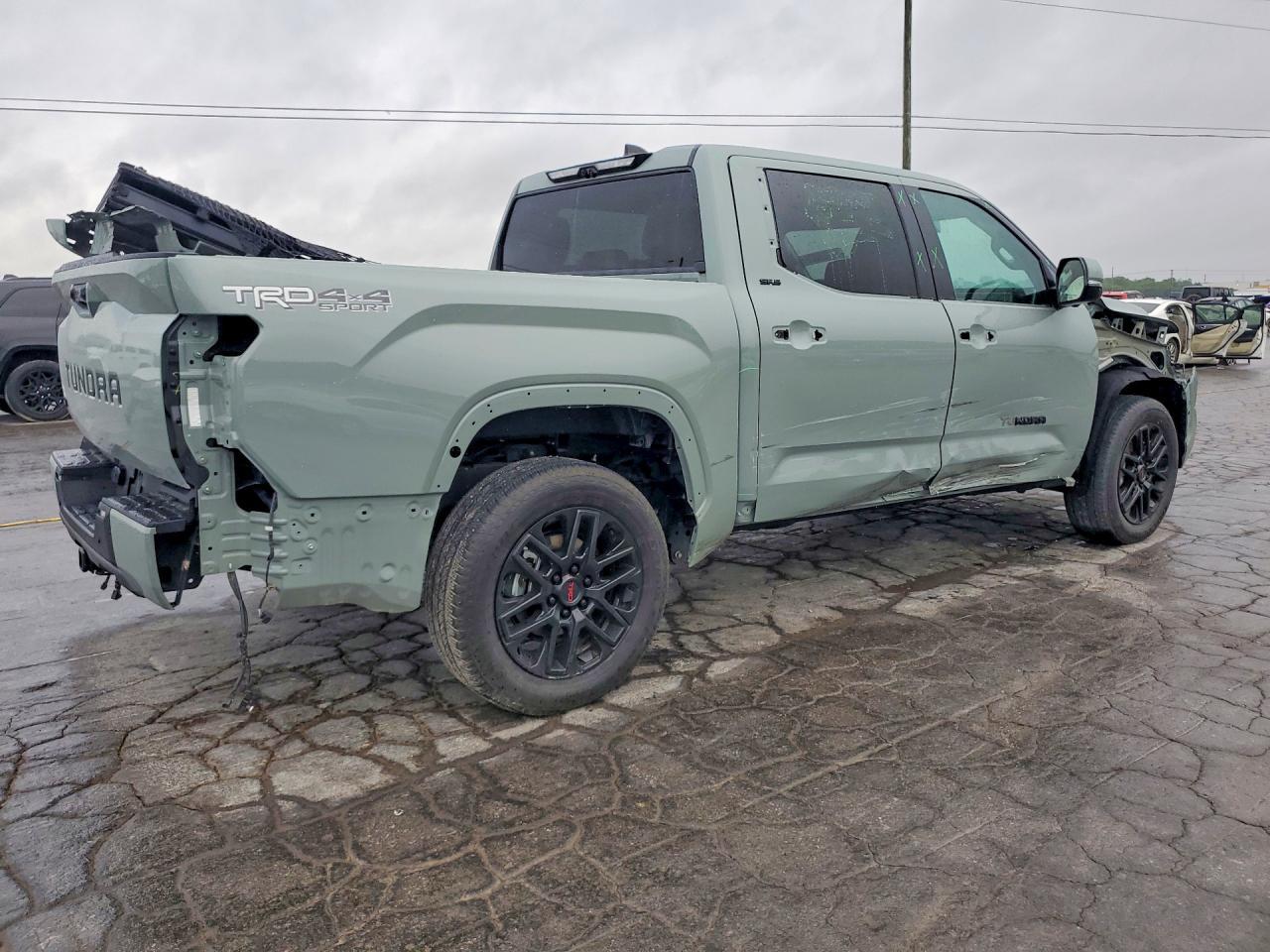 2024 Toyota Tundra Sr5 - Image 3